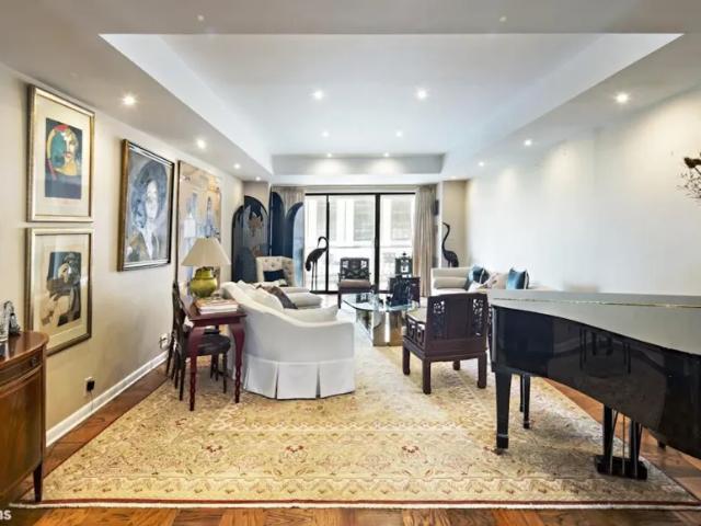Apartment for sale in Arverne, New York