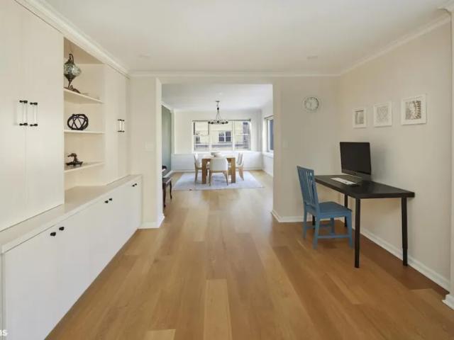 Apartment for sale in Arverne, New York