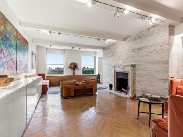 Apartment for sale in Arverne, New York
