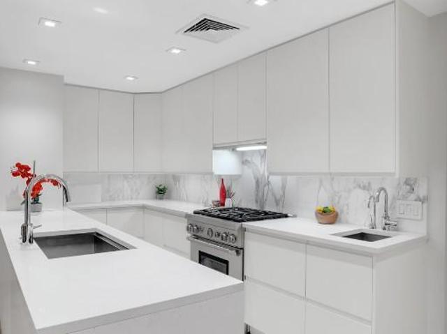 Apartment for sale in Arverne, New York