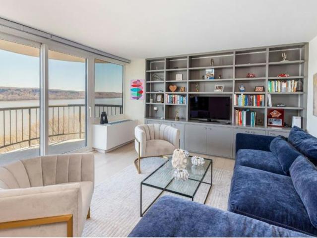 Apartment for sale in The Bronx, Arverne