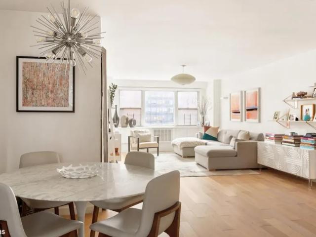 Apartment for sale in Arverne, New York