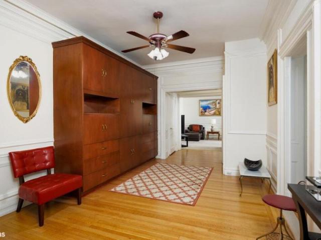 Apartment for sale in Arverne, New York