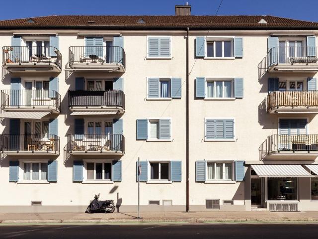 Apartment kaufen in Einigen, Zürich