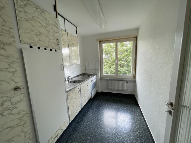 Apartment kaufen in Einigen, Zürich