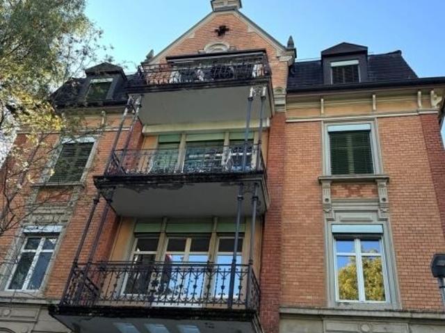 Apartment kaufen in Einigen, Zürich