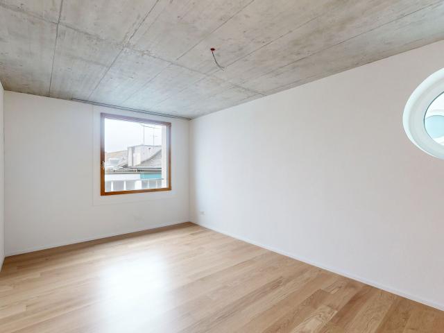 Apartment kaufen in Einigen, Zürich