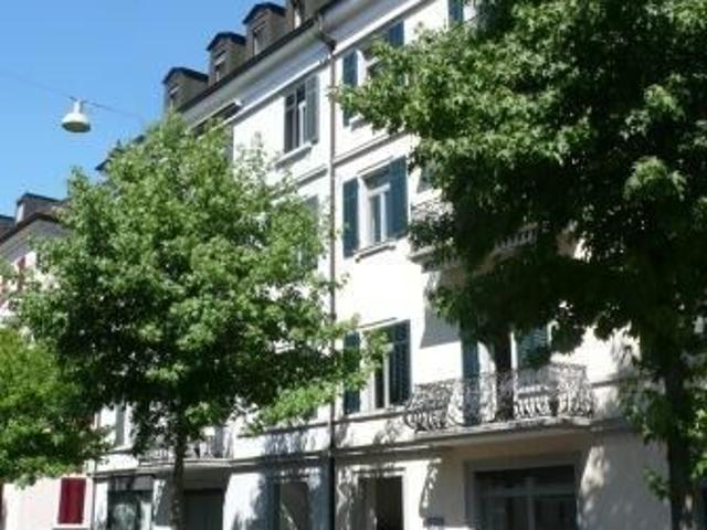 Apartment kaufen in Einigen, Zürich