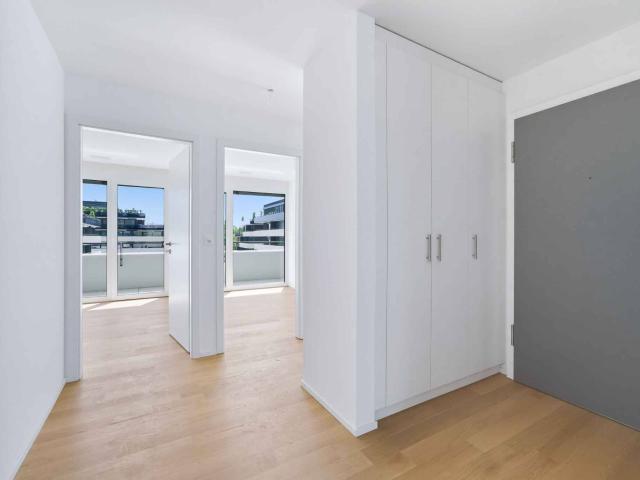 Apartment kaufen in Rolle, Waadt