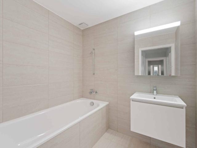 Apartment kaufen in Rolle, Waadt