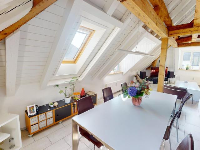 Apartment kaufen in Einigen, Zürich