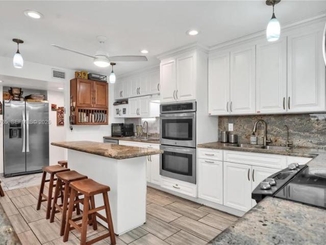 Apartment for sale in North Miami Beach, Florida