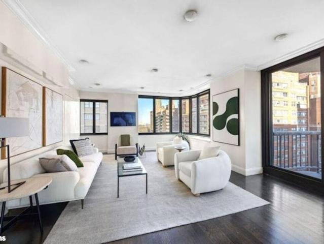 Apartment for sale in Arverne, New York
