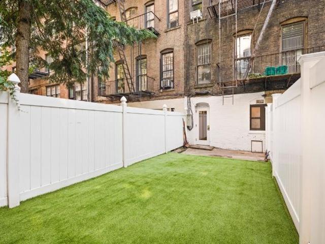 Apartment for sale in Arverne, New York