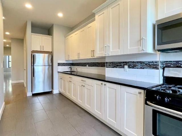 Apartment for sale in Queens, Arverne