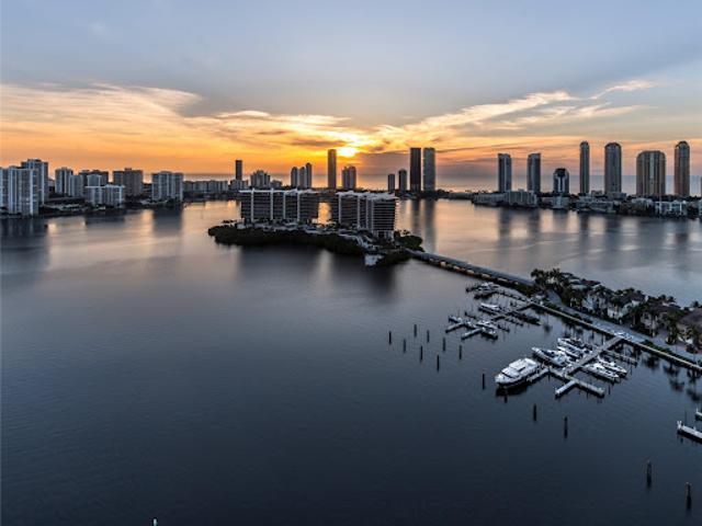 Apartment for sale in Aventura, Florida