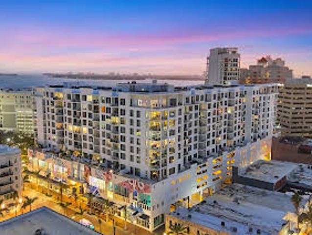 Apartment for sale in Sarasota