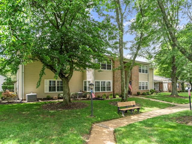 Apartment for sale in Red Bank