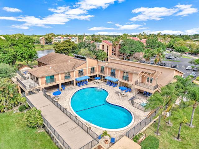 Apartment for sale in Margate, Florida