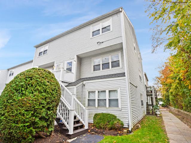 Apartment for sale in Norwalk, Connecticut