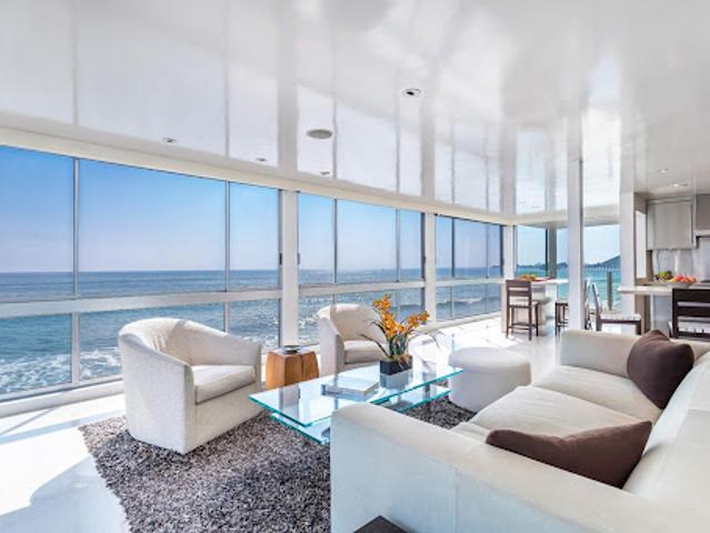 Apartment for sale in Malibu, California