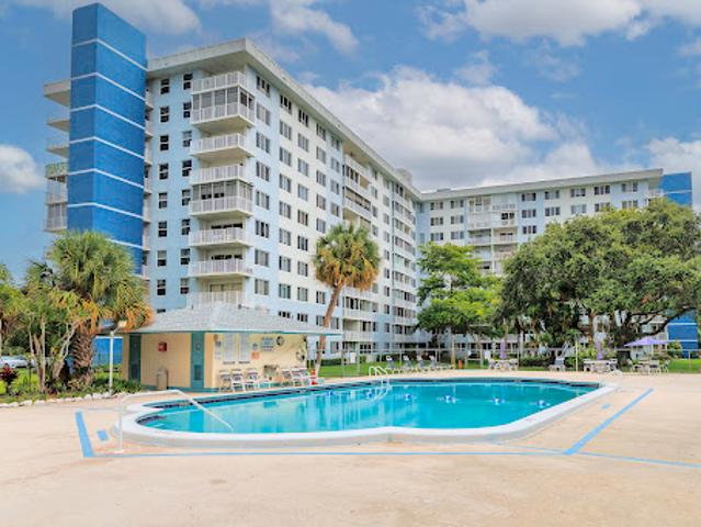 Apartment for sale in Hollywood, Florida
