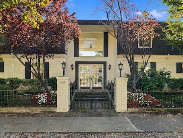 Apartment for sale in Menlo Park, San Mateo County