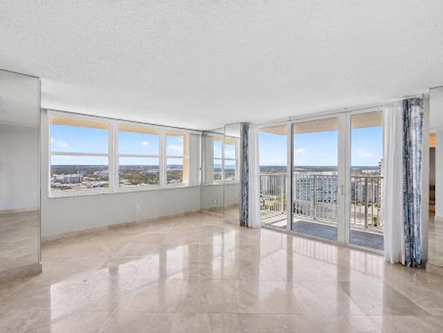 Apartment for sale in Pompano Beach, Florida