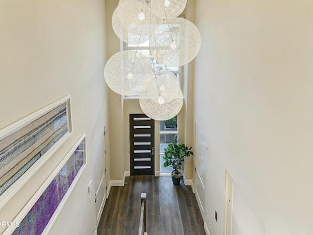 Apartment for sale in Paradise Valley