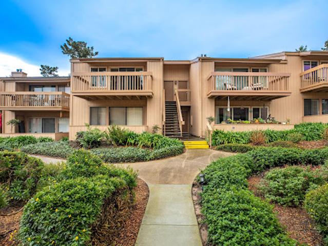Apartment for sale in Monterey, California
