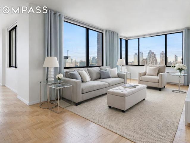 Apartment for sale in Arverne, New York