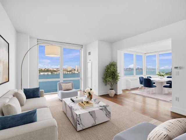 Apartment for sale in New York, Arverne