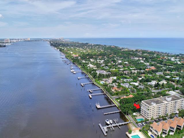 Apartment for sale in Palm Beach, Florida