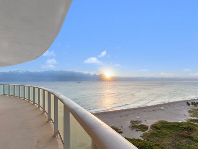 Apartment for sale in Riviera Beach, Florida