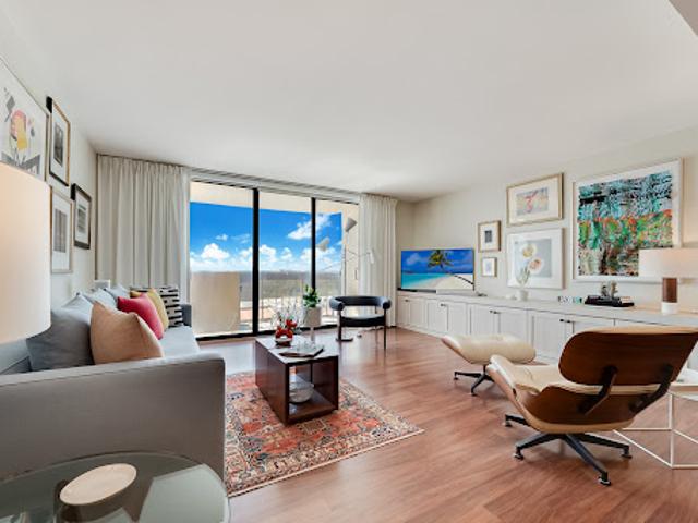 Apartment for sale in Coral Gables, Florida