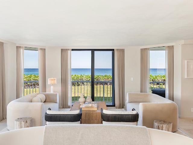 Apartment for sale in Palm Beach, Florida