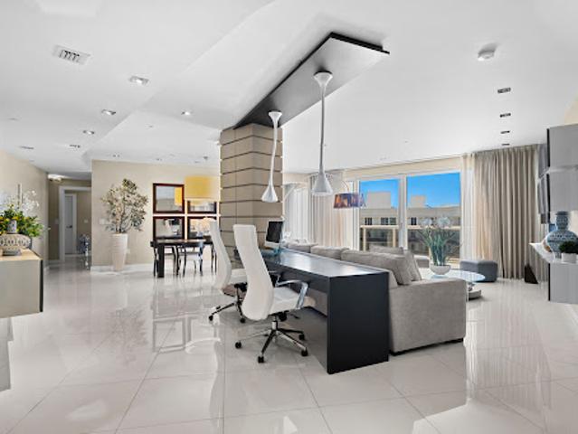 Apartment for sale in Bal Harbour, Florida