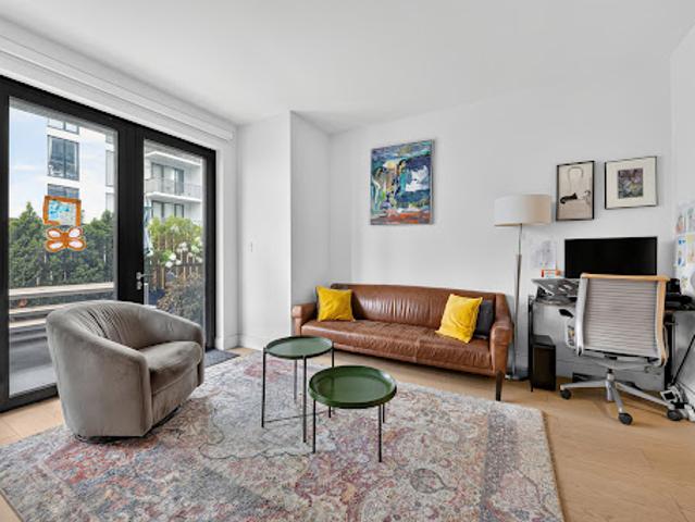 Apartment for sale in Queens, Arverne