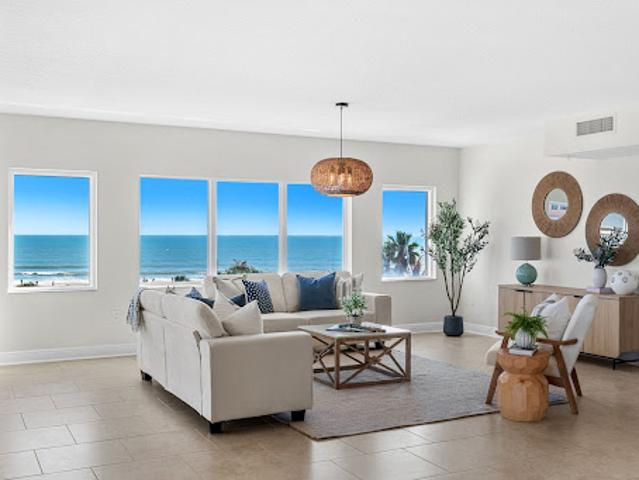 Apartment for sale in Cocoa Beach, Florida