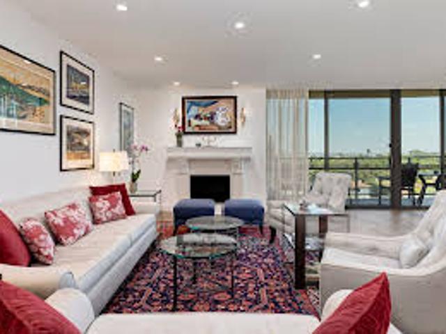 Apartment for sale in Beverly Hills