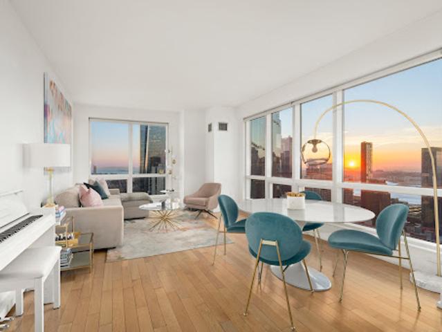 Apartment for sale in Arverne, New York