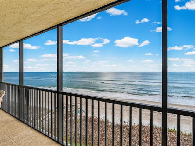 Apartment for sale in Melbourne Beach, Florida