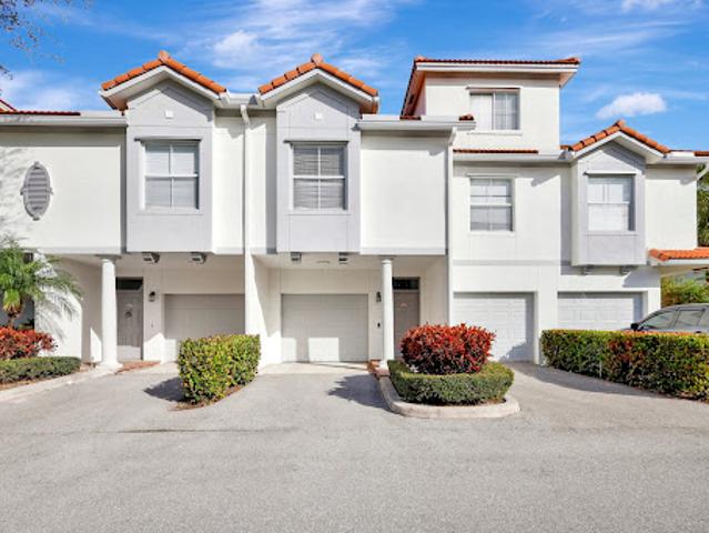 Apartment for sale in Delray Beach, Florida