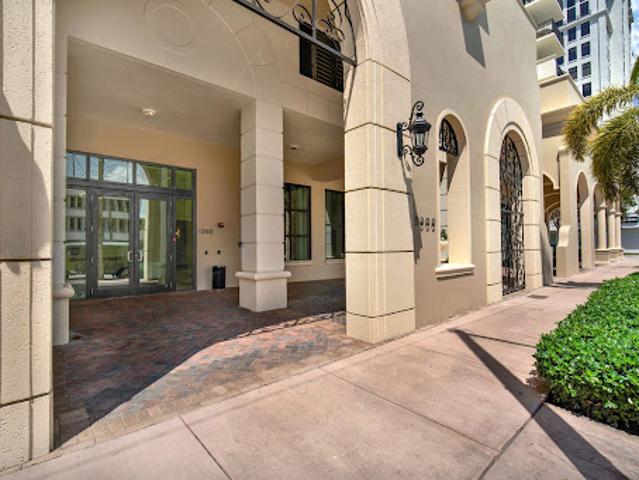 Apartment for sale in Coral Gables, Florida