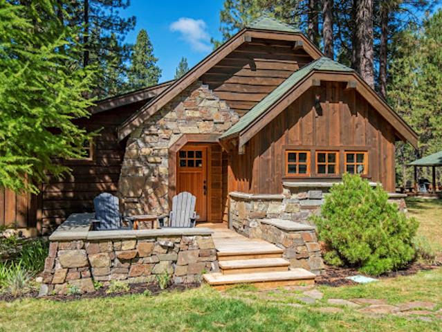 Apartment for sale in Camp Sherman