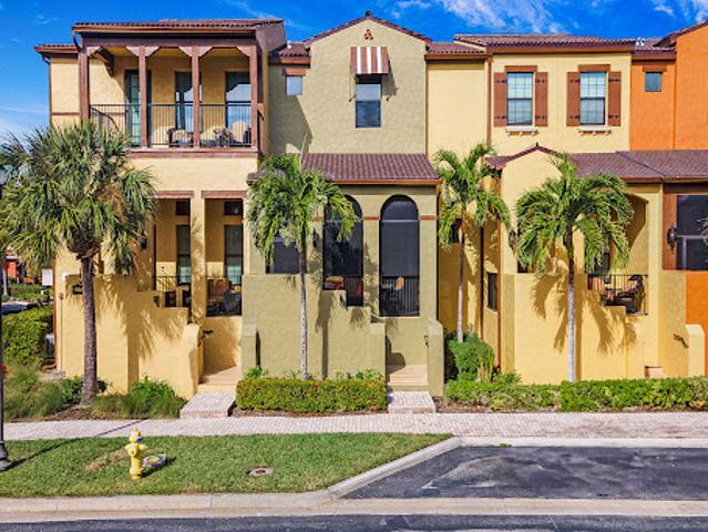 Apartment for sale in Naples