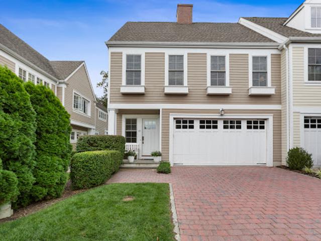 Apartment for sale in Stamford, Connecticut