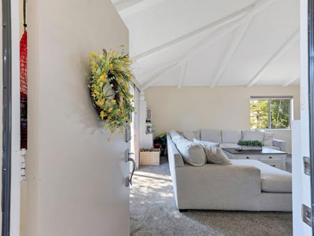Apartment for sale in Simi Valley, California