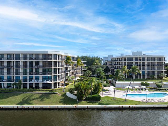 Apartment for sale in Palm Beach, Florida