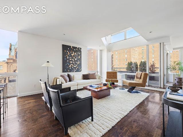 Apartment for sale in Arverne, New York